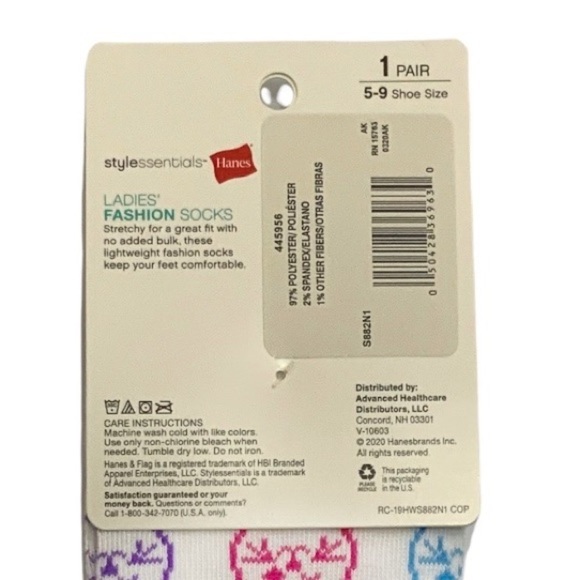 Hanes Women’s Cat Print Novelty Socks Shoe Size 5-9 White Multi Color 2 Pairs - Picture 7 of 13